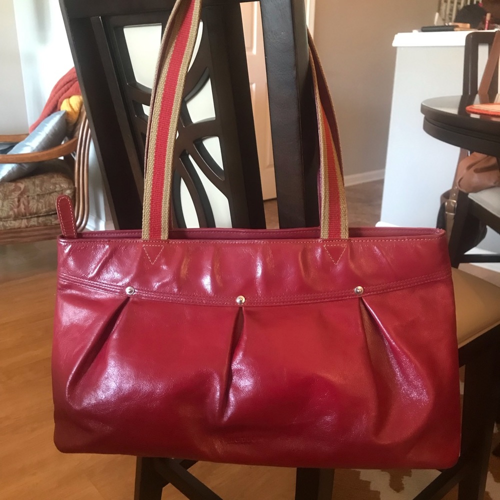 REACTION By Kenneth Cole Shoulder Bag